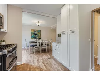 Photo #5: 8266361 Listing