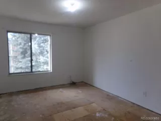 Photo #6: 8266616 Listing