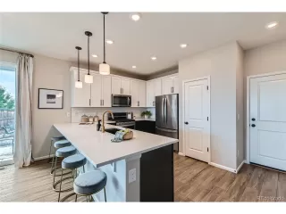 Photo #6: 8267031 Listing