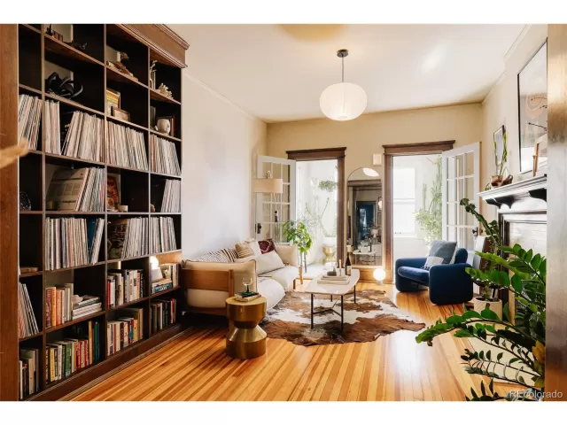 MLS: 8268691 Condo For Sale