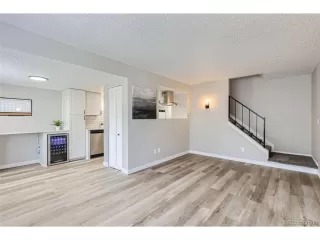 Photo #6: 8268729 Listing