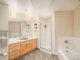 Photo #5: 8268732 Listing 