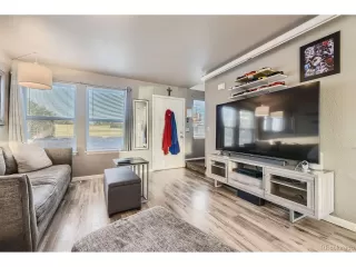 Photo #4: 8268987 Listing