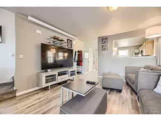 Photo #5: 8268987 Listing