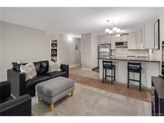 Photo #2: 8274601 Listing