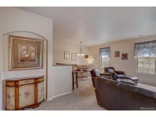 Photo #4: 8280408 Listing