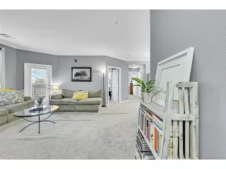 Photo #4: 8280961 Listing