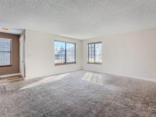 Photo #4: 8281277 Listing