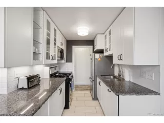 Photo #6: 8282016 Listing