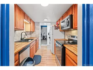 Photo #3: 8284025 Listing