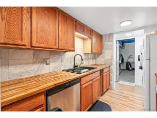 Photo #5: 8284025 Listing