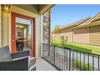 Photo #4: 8286196 Listing