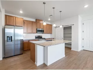 Photo #6: 8286613 Listing 