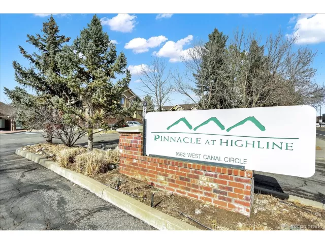 MLS: 8286637 Condo For Sale