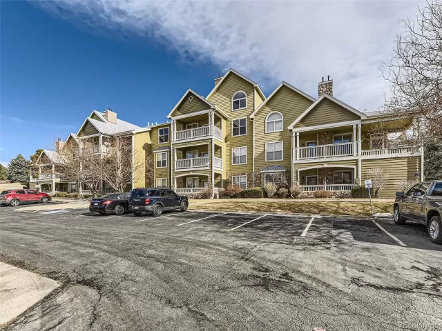 MLS: 8287671 Condo For Sale