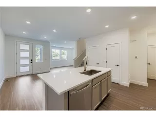 Photo #5: 8295921 Listing 