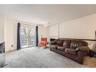 Photo #5: 8298884 Listing