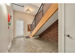 Photo #5: 8301826 Listing