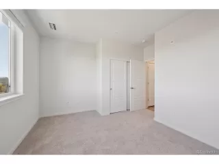 Photo #6: 8303550 Listing