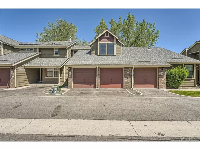 MLS: 8303584 Condo For Sale