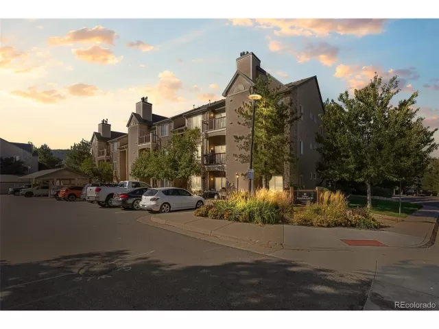 MLS: 8305040 Condo For Sale