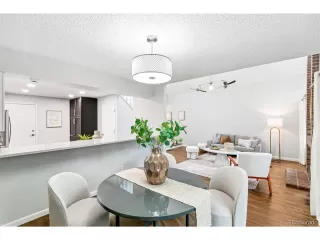 Photo #3: 8306871 Listing