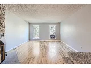 Photo #4: 8308083 Listing