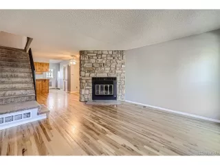 Photo #5: 8308083 Listing