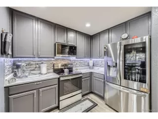 Photo #6: 8308257 Listing