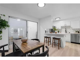 Photo #3: 8308304 Listing