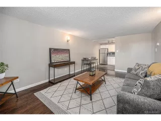 Photo #2: 8309008 Listing