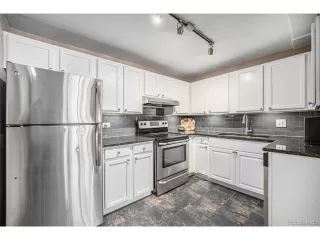 Photo #3: 8309008 Listing