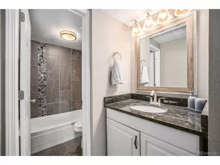 Photo #5: 8309008 Listing