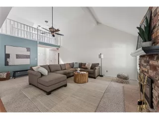 Photo #4: 8314583 Listing