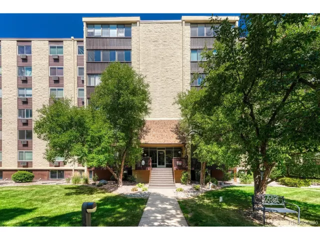 MLS: 8315004 Condo For Sale