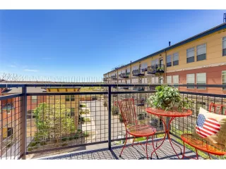 Photo #5: 8317005 Listing