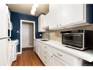 Photo #5: 8318137 Listing 