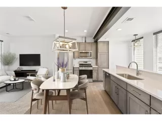 Photo #5: 8321844 Listing 