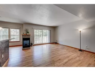 Photo #5: 8322028 Listing