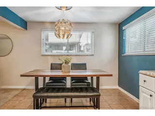 Photo #5: 8322161 Listing