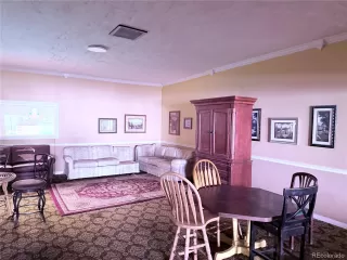 Photo #5: 8322207 Listing