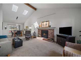 Photo #5: 8323105 Listing