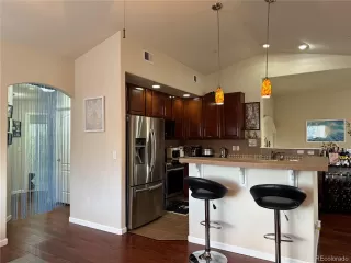 Photo #5: 8323373 Listing