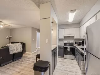 Photo #3: 8324402 Listing