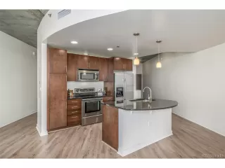 Photo #5: 8324495 Listing 