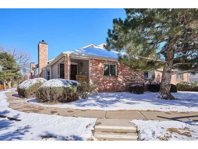 MLS: 8325688 Condo For Sale