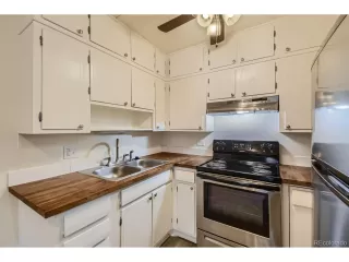 Photo #5: 8326901 Listing