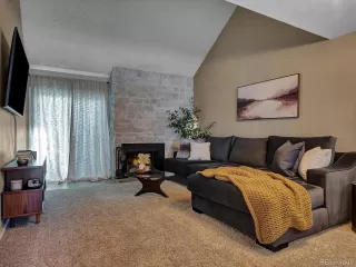 Photo #6: 8329386 Listing