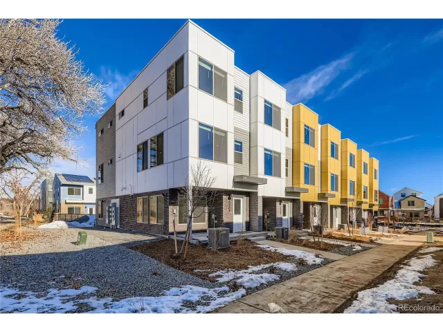 MLS: 8329880 Condo For Sale