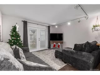 Photo #4: 8330103 Listing